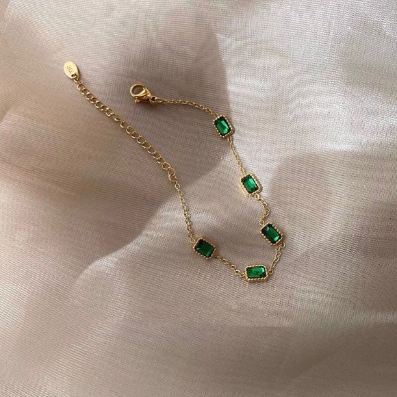 18K Gold Plated Emerald Green Station Elise Bracelet - Picture 4 of 8